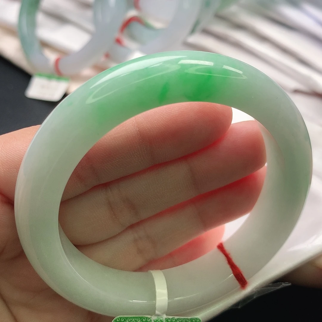 翡翠未镶嵌手镯缅甸54.55