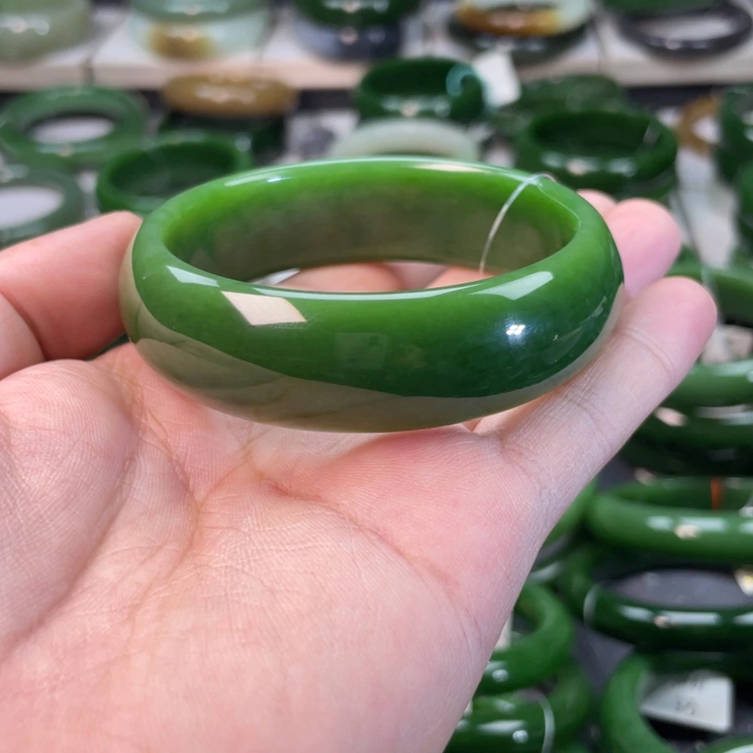 和田玉（碧玉）手镯未镶嵌