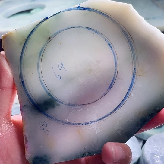 翡翠未镶嵌颈饰毛料56