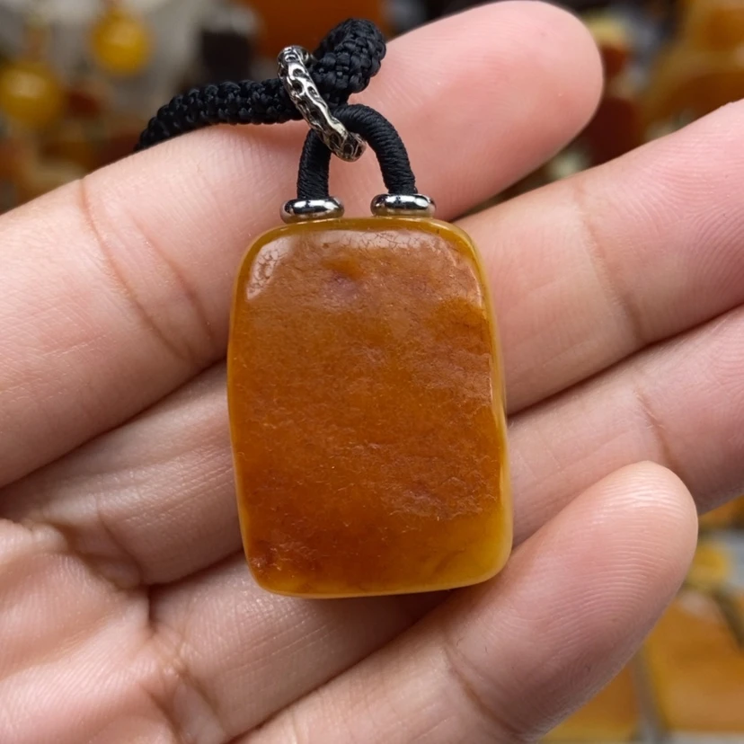 【闪购商品】琥珀颈饰未镶嵌