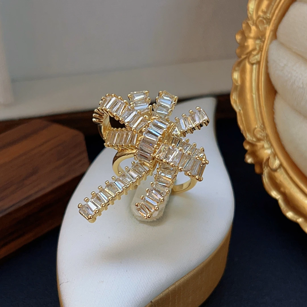 铜合金锆石戒指 哈尼西牧时尚华丽戒指#0008911