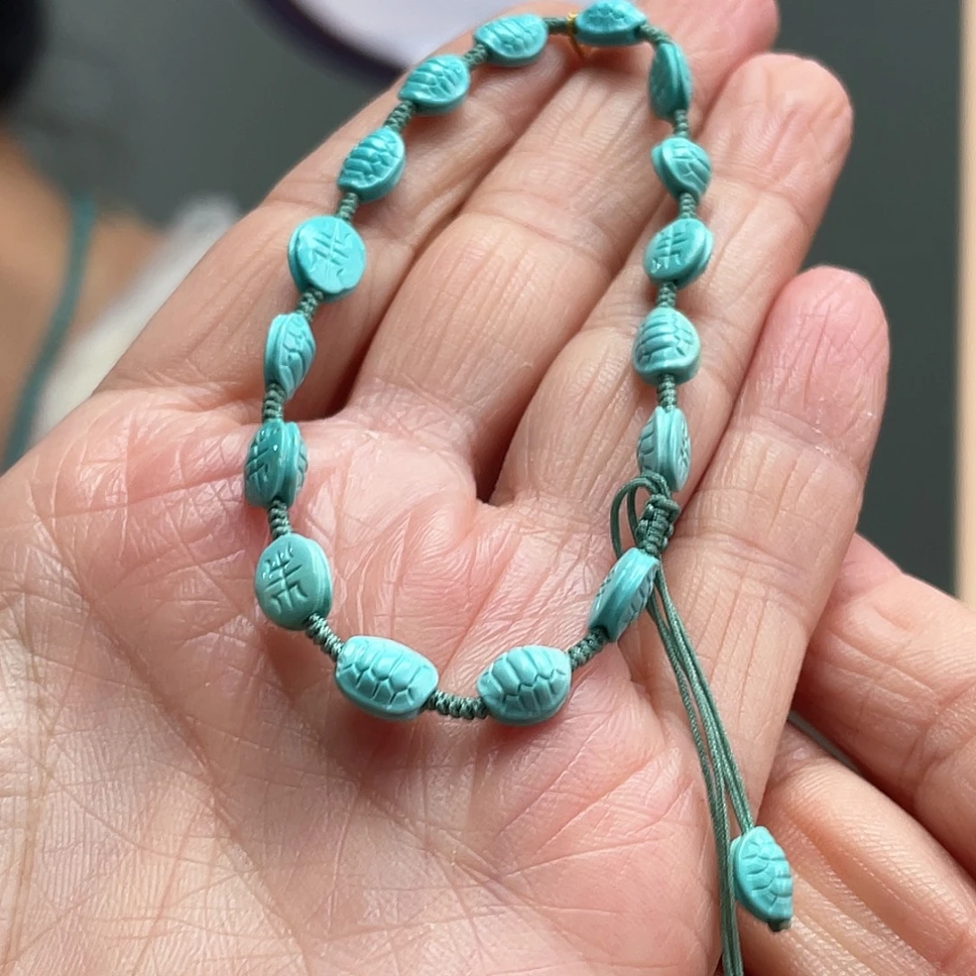 绿松石未镶嵌颈饰