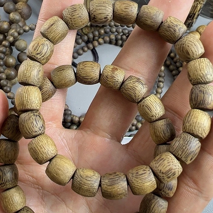 沉香碎屑沉香奇楠沉香随型鼓珠直切0.9规格单圈