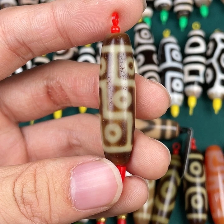 玛瑙/玉髓散珠折线九眼