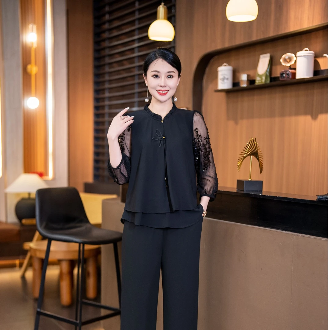 2025年新款黑色妈妈装套装专柜撤柜蕾丝气质两件套中式国风