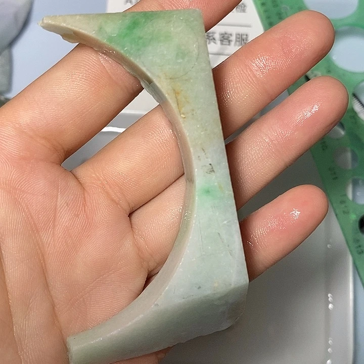颈饰未镶嵌翡翠定制毛料