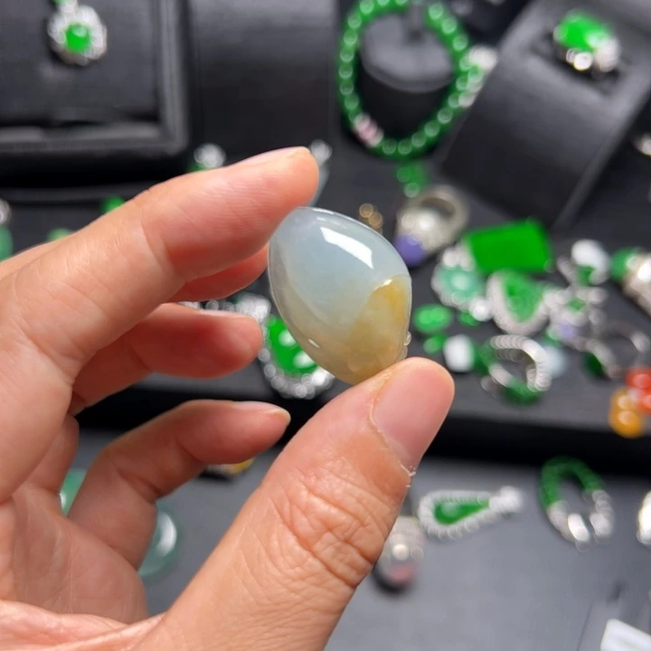 晶***晶颈饰未镶嵌翡翠天然缅甸翡翠吊坠