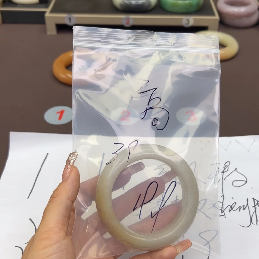 石英质玉手镯合金高****饨