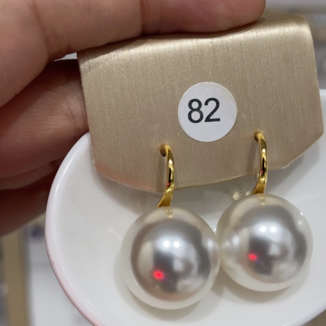 淡水珍珠银S925镶嵌耳饰