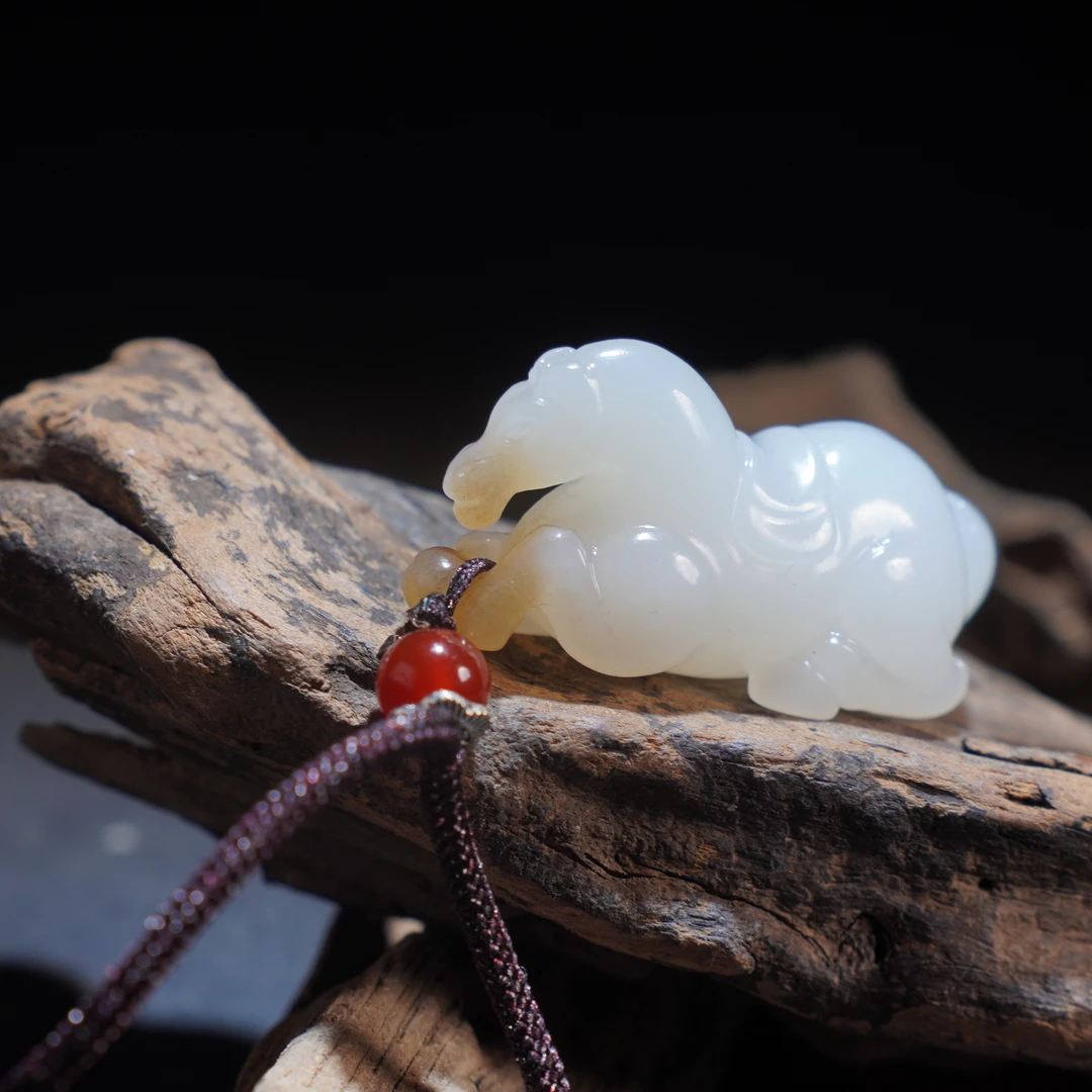 和田玉白玉马挂坠（重15g)CZ(002)