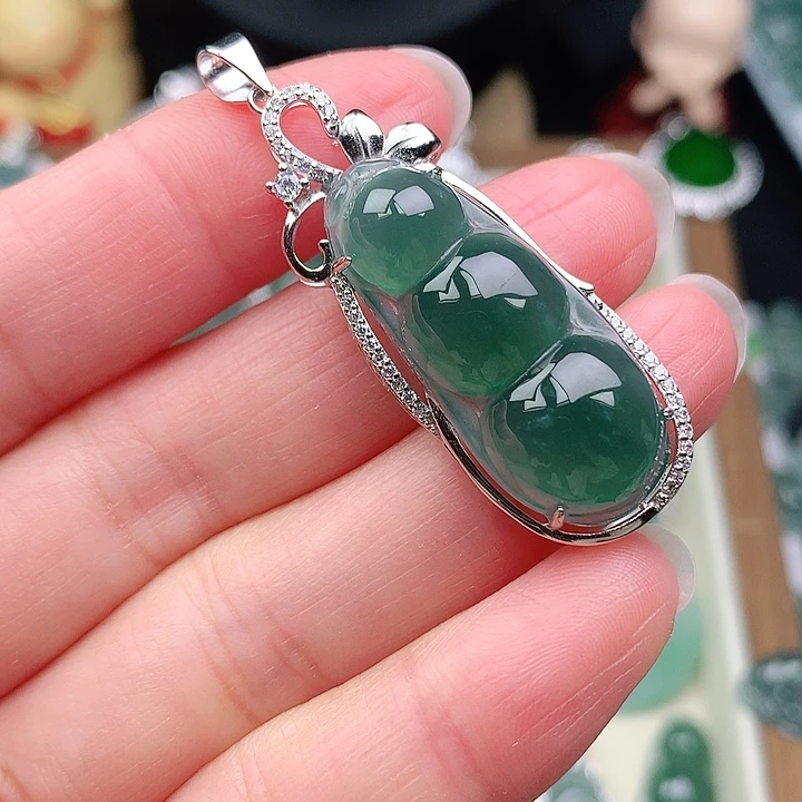 颈饰银S925镶嵌翡翠吊坠