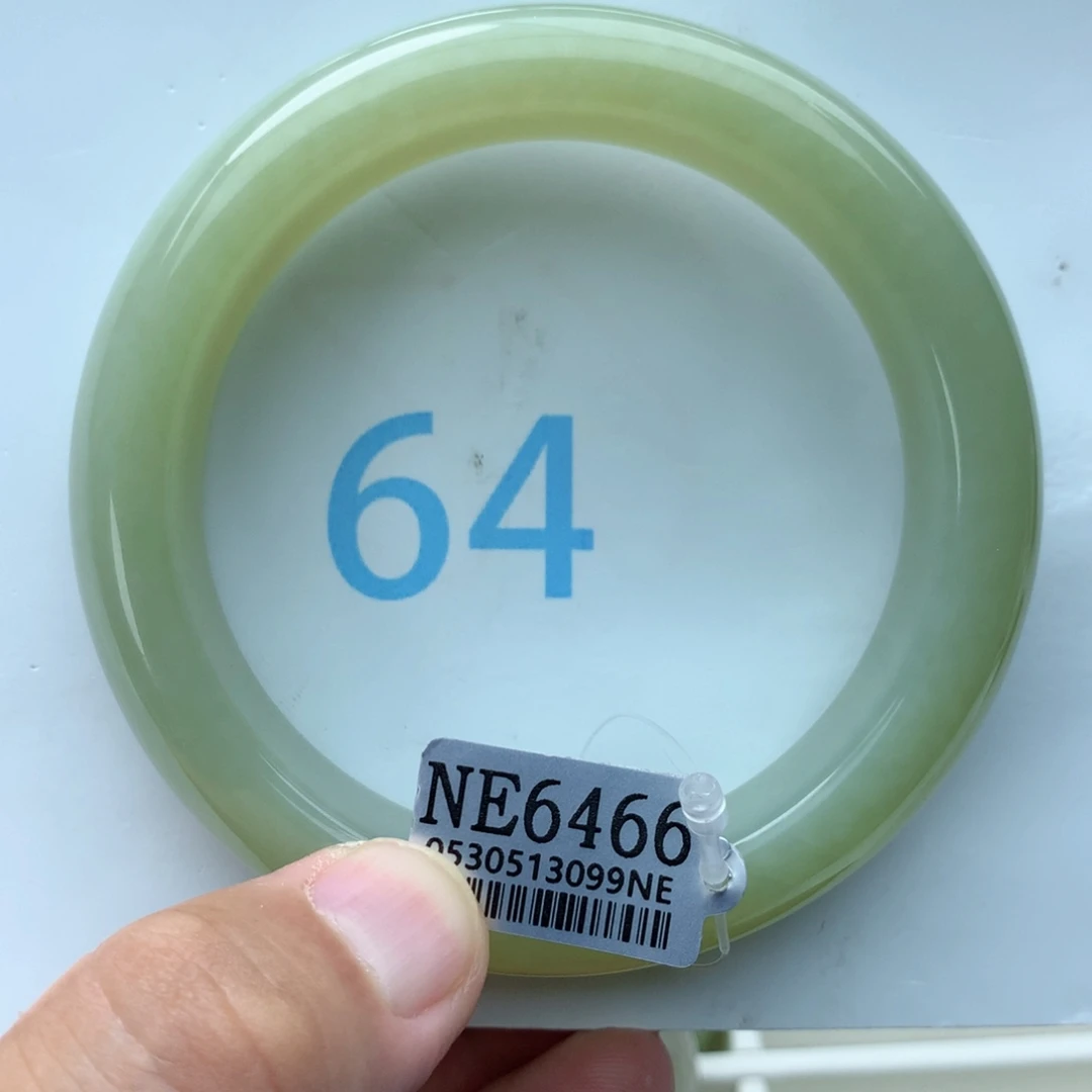 平****和田玉手镯未镶嵌