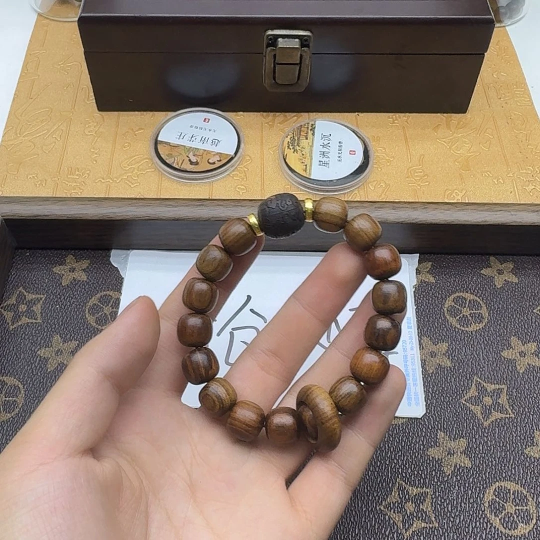 沉香沉香香囊黄奇