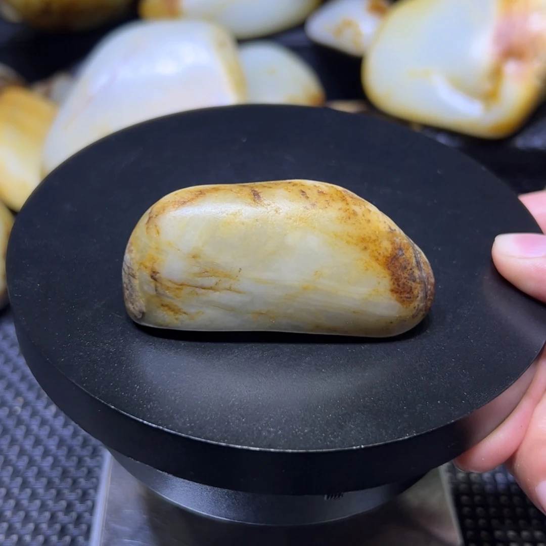 和田玉（子料）未镶嵌颈饰72克
