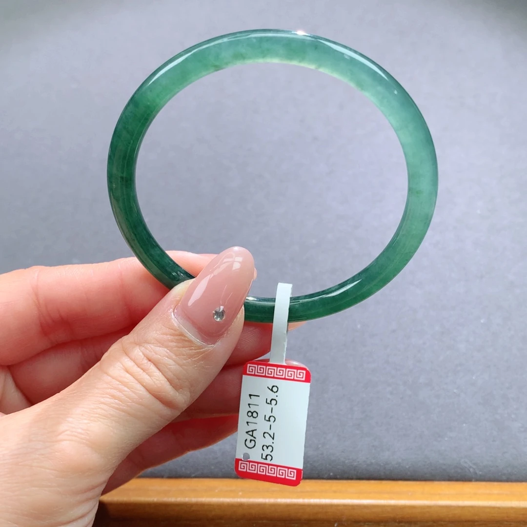 翡翠手镯未镶嵌天然翡翠手镯叮当镯