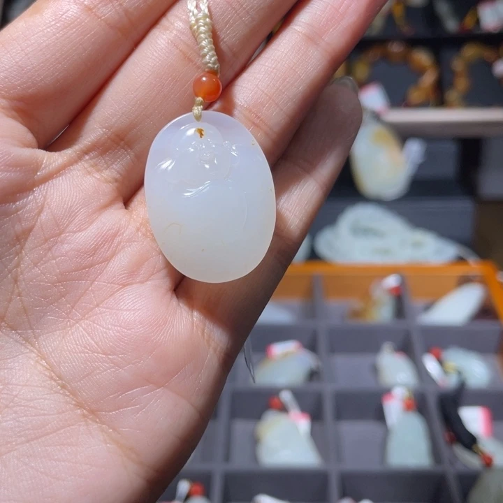 徐***，和田玉未镶嵌手链