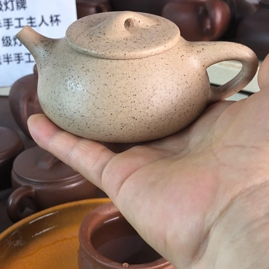 茶壶紫砂白段泥石瓢200豪生左右