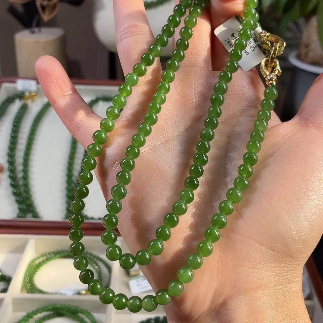 和田玉（碧玉）未镶嵌颈饰卡6高品质冰阳绿