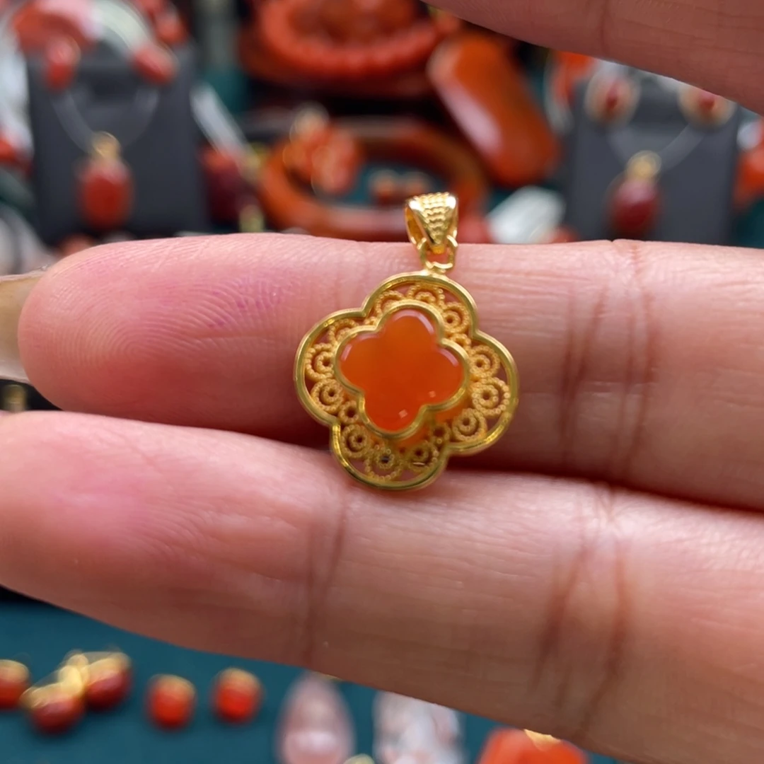 南红玛瑙银S925镶嵌开播福利川料南红四叶草吊坠