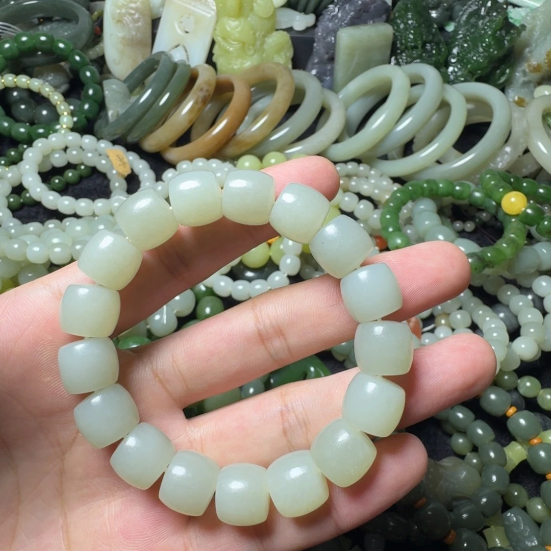 长***真和田玉未镶嵌手串