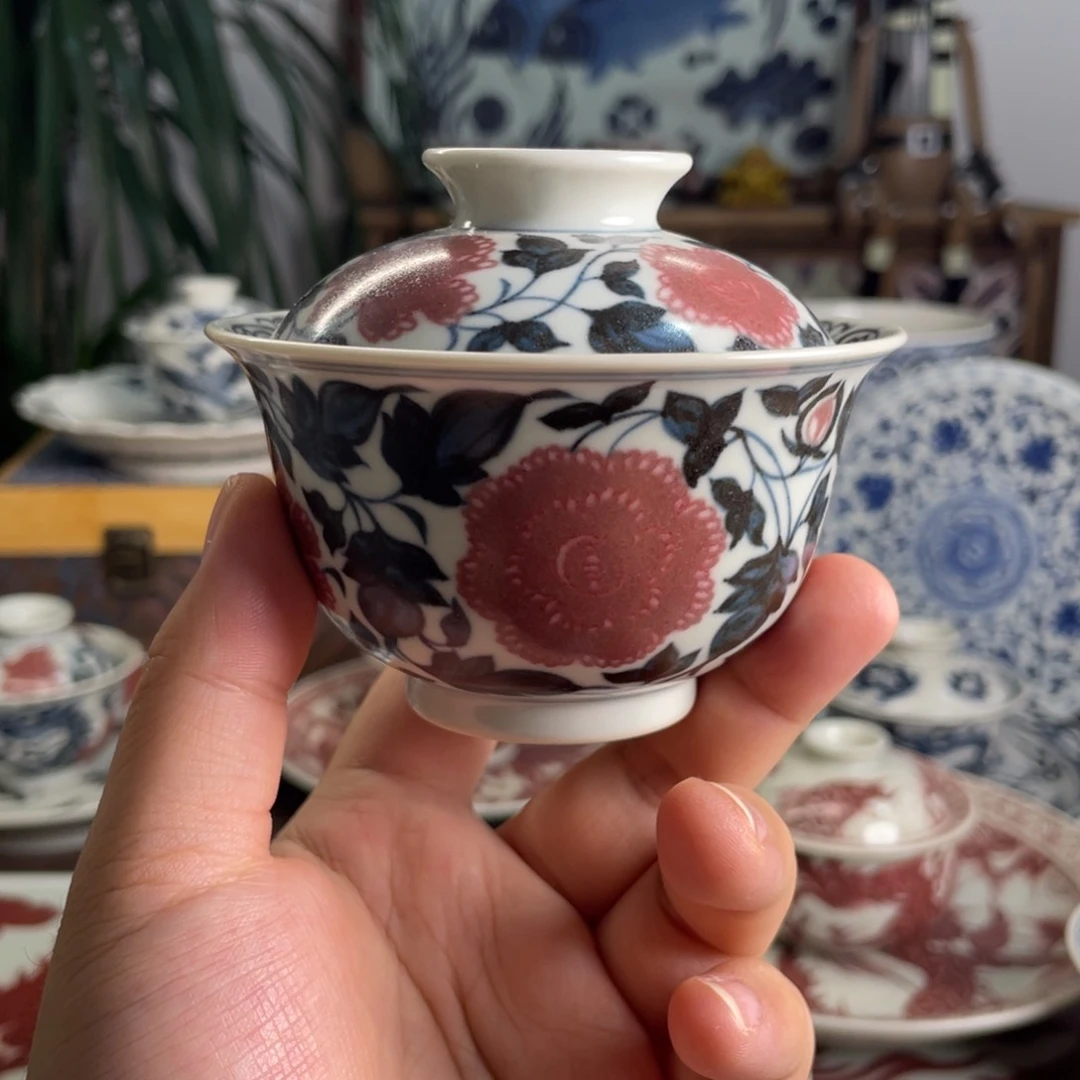 青花牡丹花盖碗微瑕