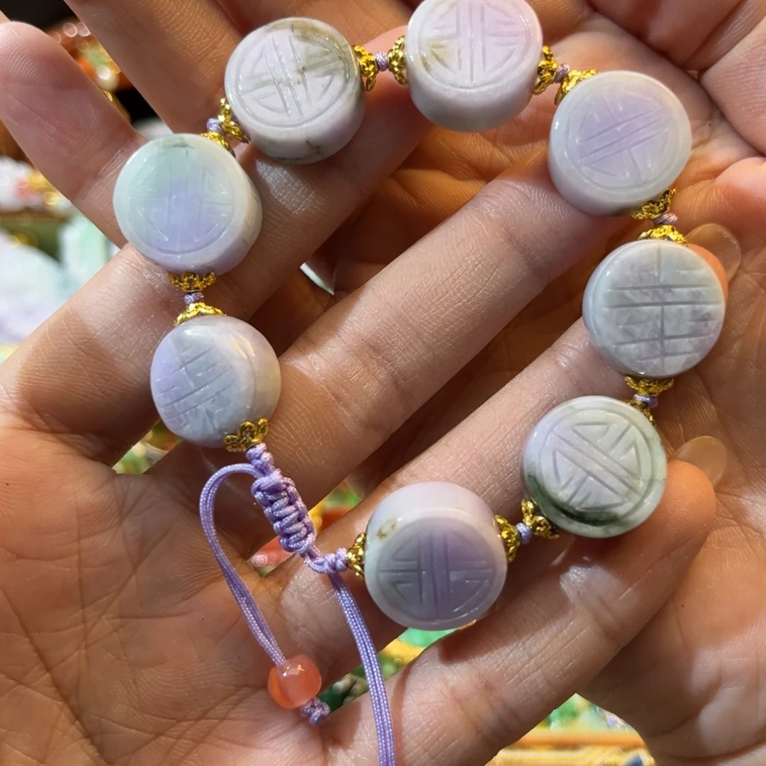 翡翠未镶嵌颈饰待编织