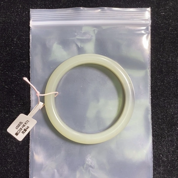 和田玉（糖玉）未镶嵌手镯