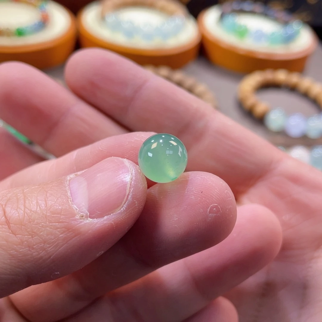 翡翠手链未镶嵌冰绿