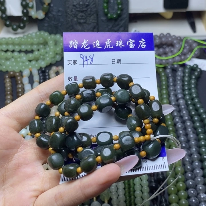 和田玉未镶嵌颈饰用****1