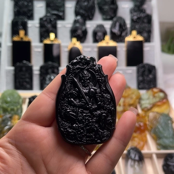 蛇纹石玉颈饰未镶嵌࿑**࿑