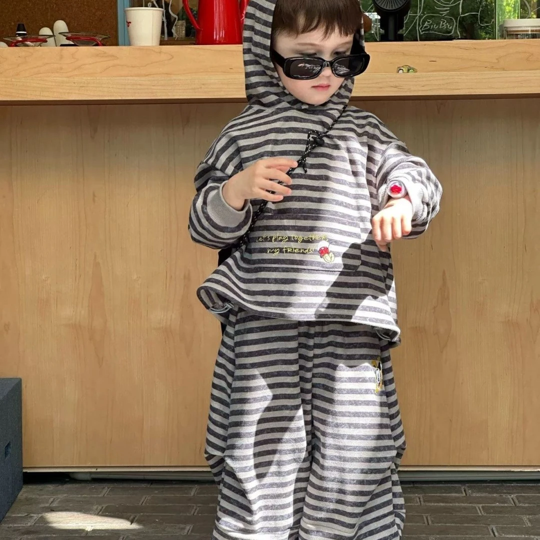 男童春秋套装儿童2025新款洋气痞帅连帽卫衣男宝时尚条纹两件套M6
