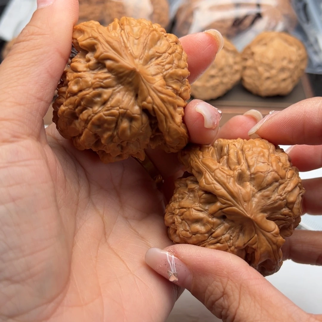 文玩核桃把件龙鼎55