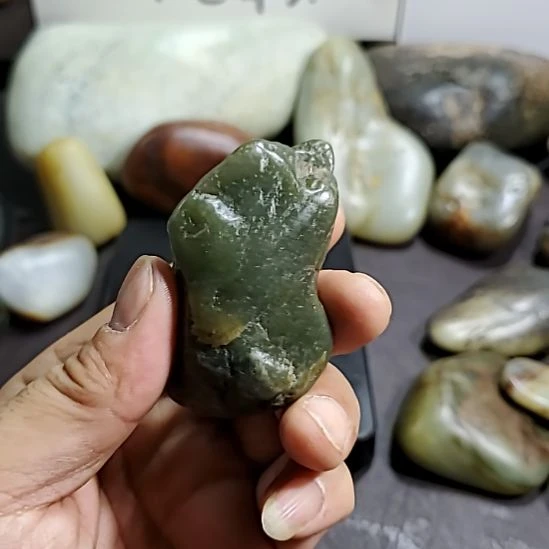 未镶嵌和田玉把件