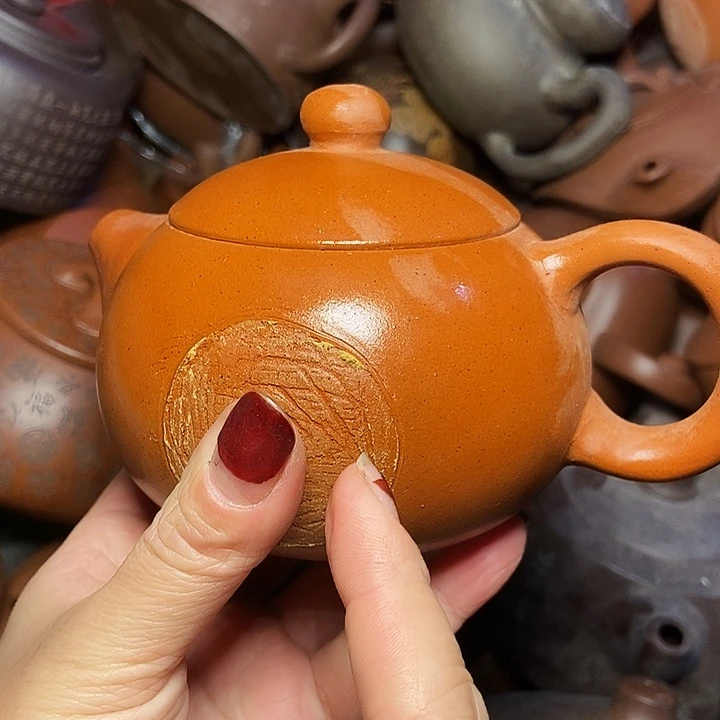 手工制作宜兴紫砂茶壶
