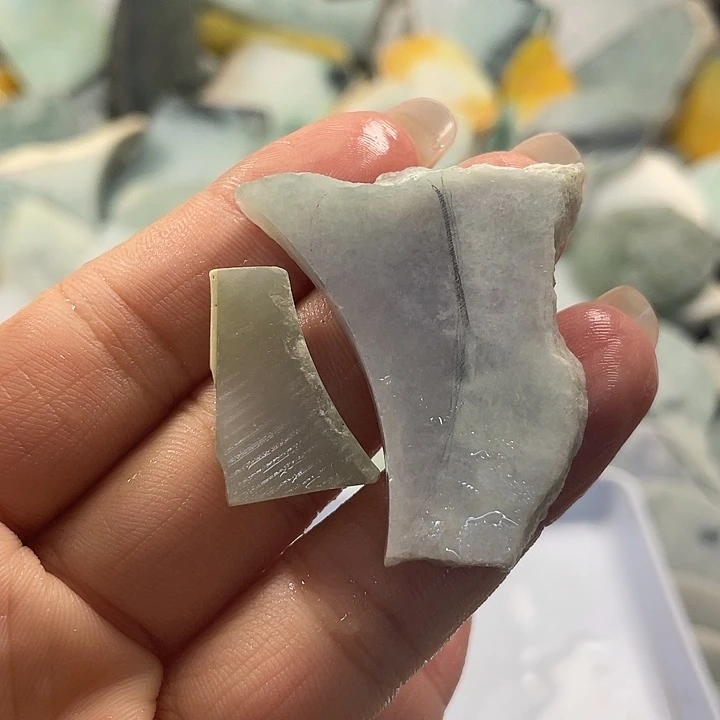颈饰未镶嵌翡翠1