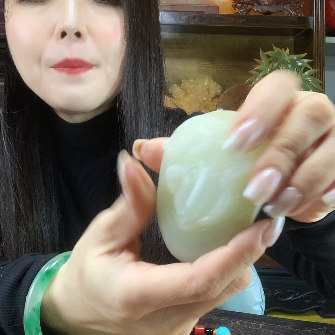 喊***哥石材古青石手把件