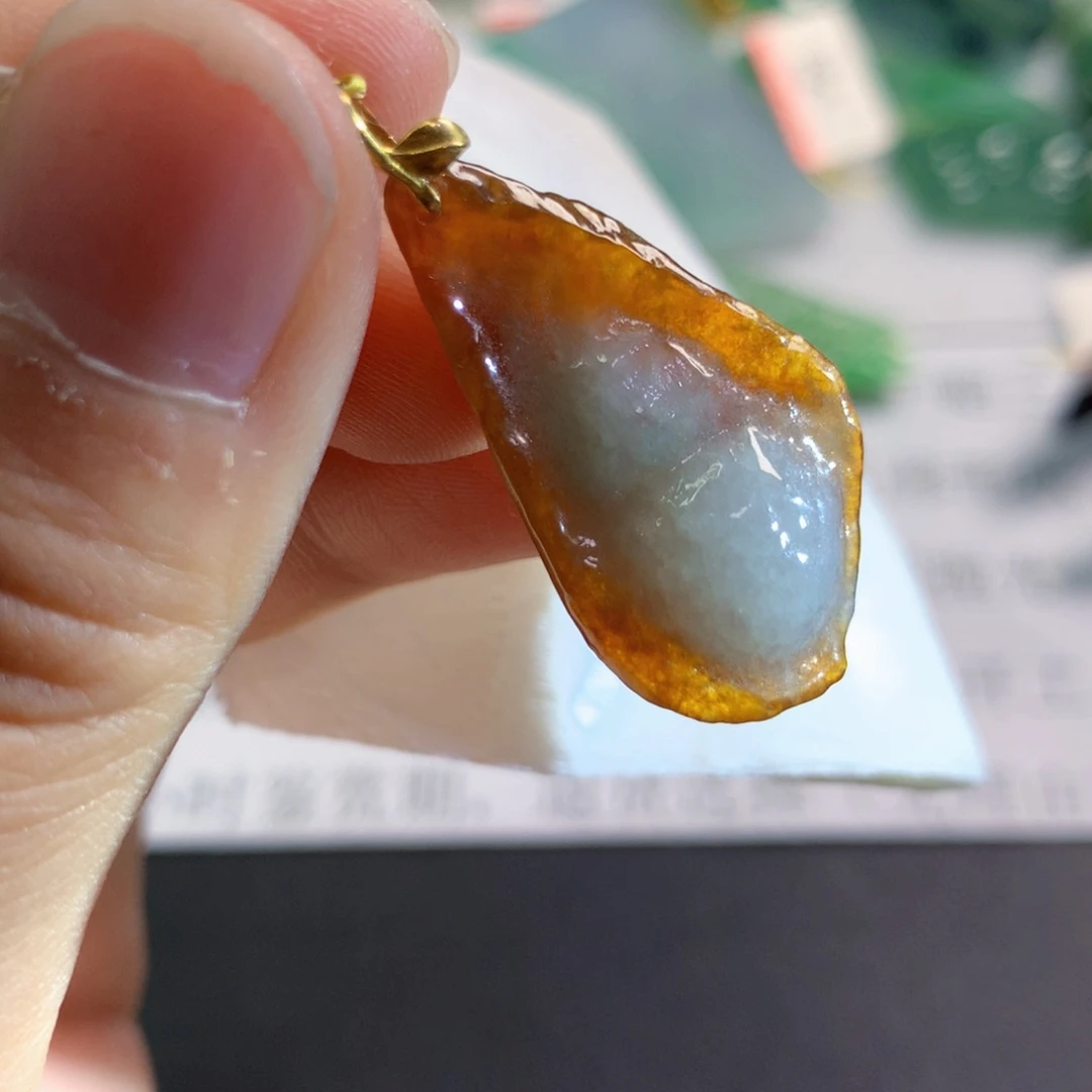 【闪购商品】翡翠吊坠(不含链)未镶嵌