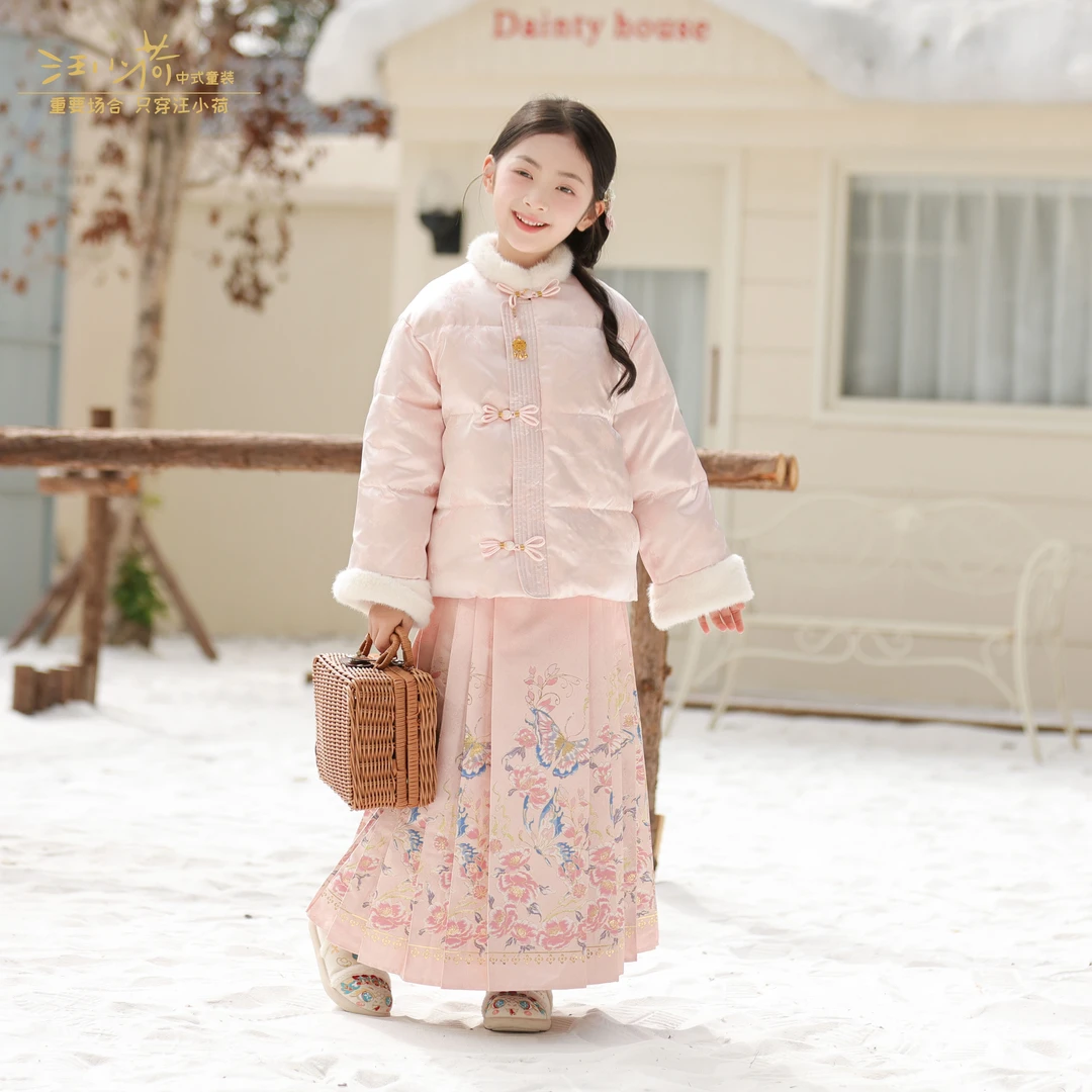 汪小荷2025冬季新款汉女童汉服中国风中式加厚套装拜年服F54017