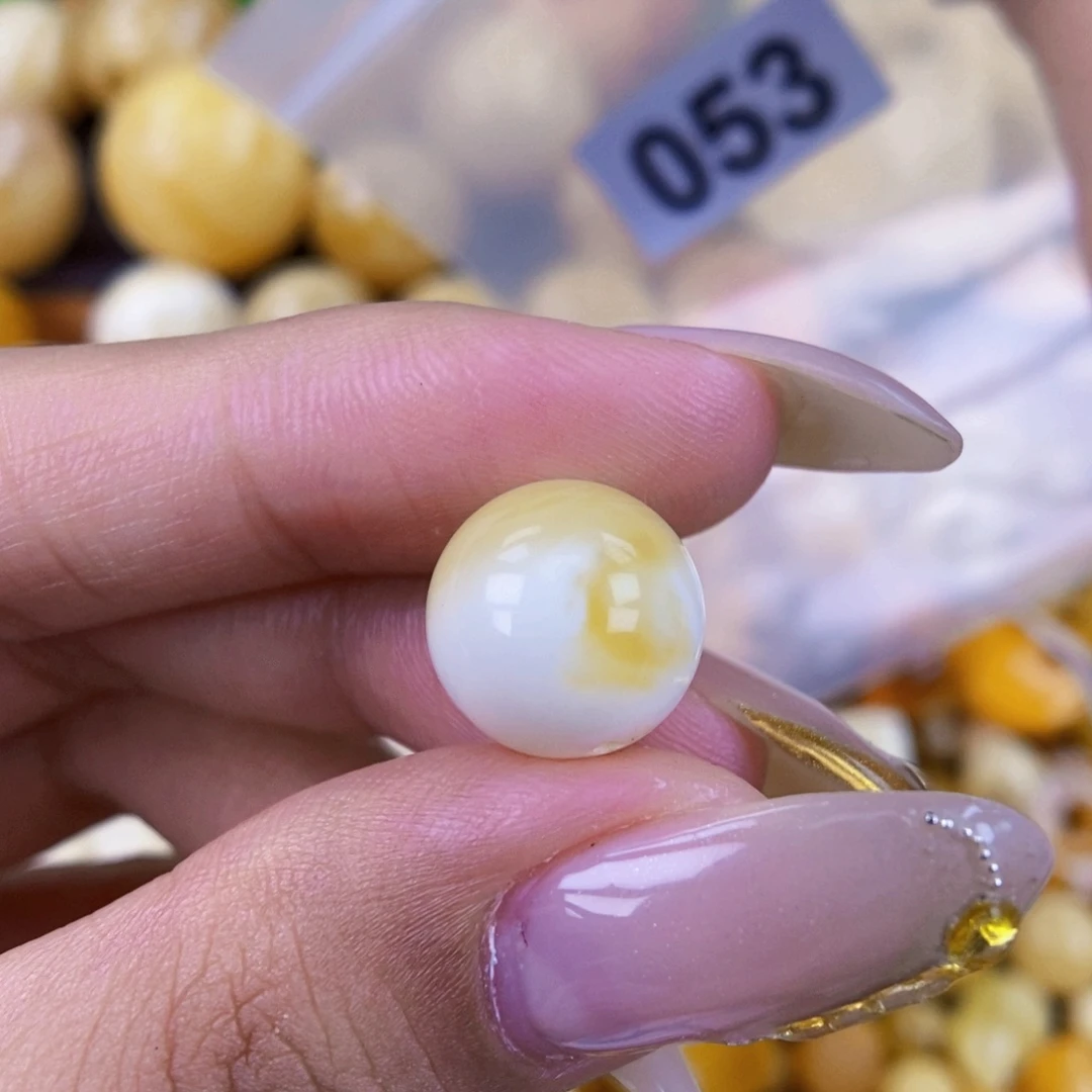 琥珀未镶嵌珠宝奇石12.7接近全品
