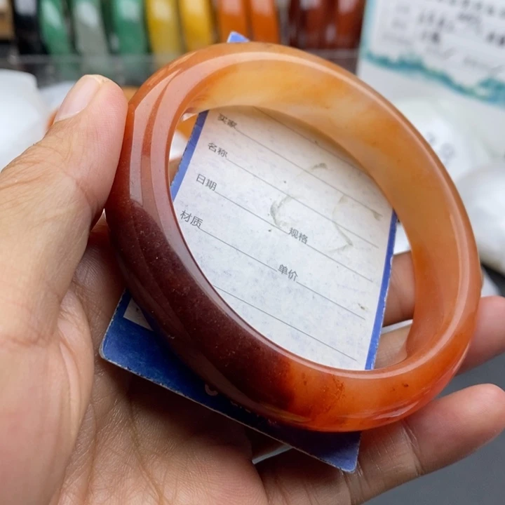 未镶嵌手镯石英质玉