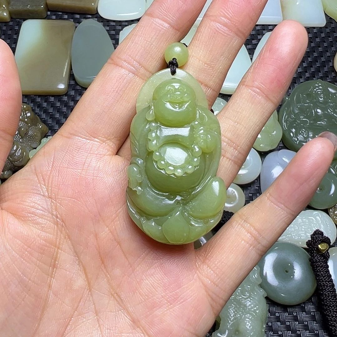 和田玉未镶嵌吊坠(不含链)微瑕漏，卡50