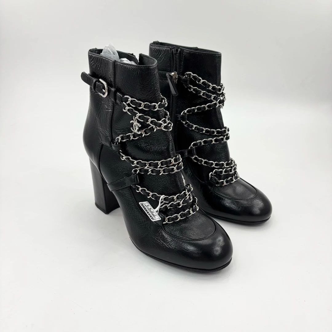 未使用 Chanel/香奈儿 99新 36.5码/黑色链条矮跟短靴