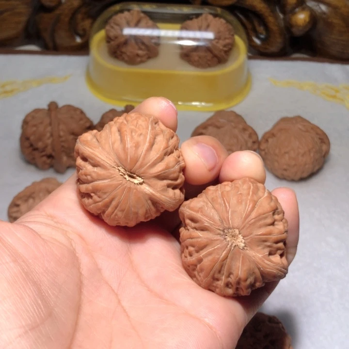 L***e文玩核桃把件39铁锤