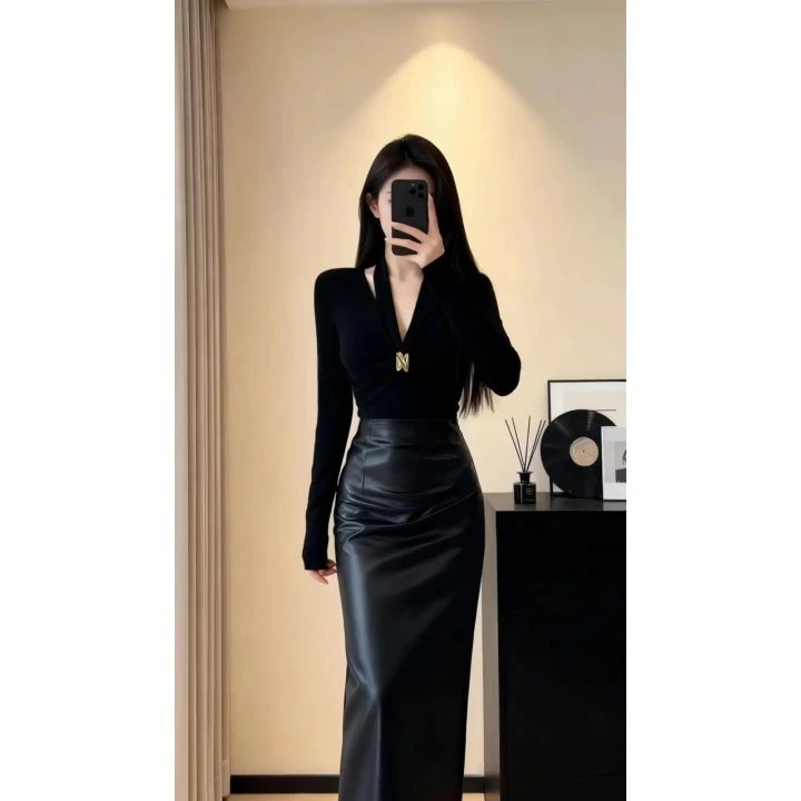 MARIE.COCO韩系御姐辣妹风黑色V领褶皱长袖T恤包臀半身裙秋季套装