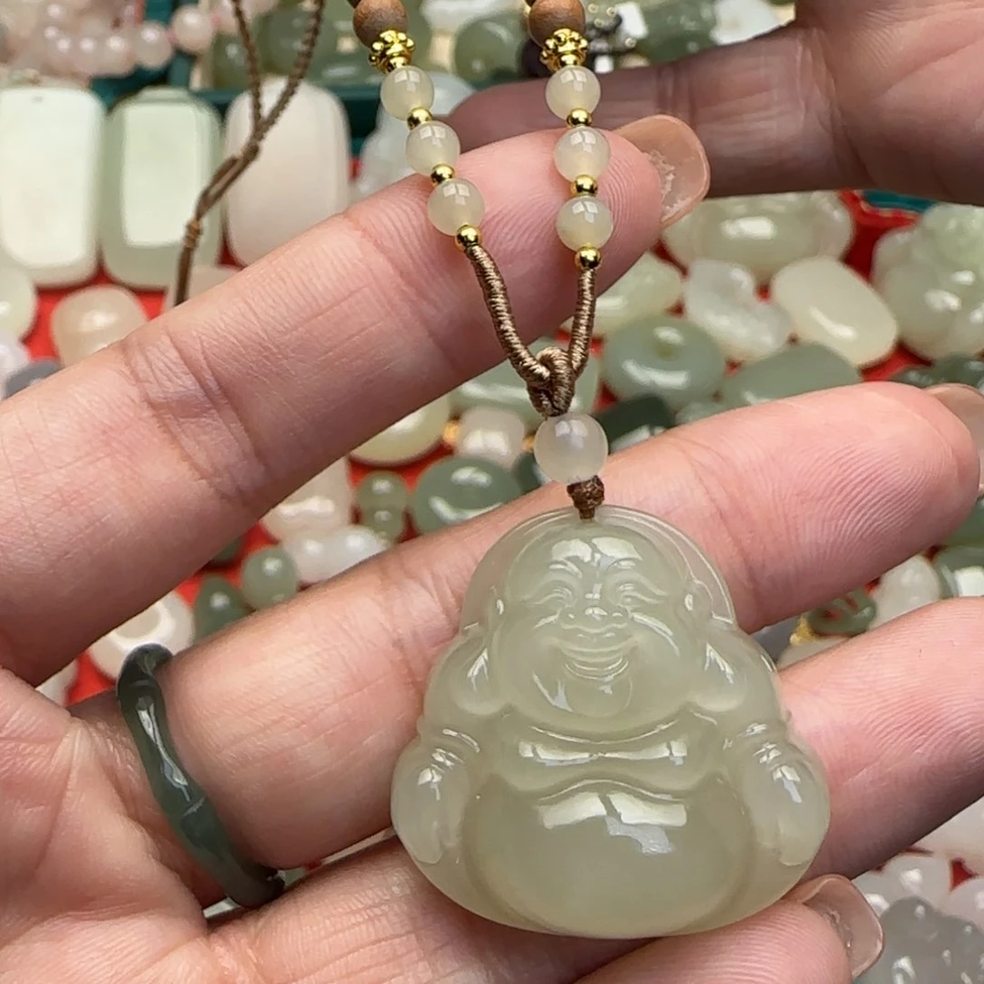 和田玉颈饰未镶嵌L****l