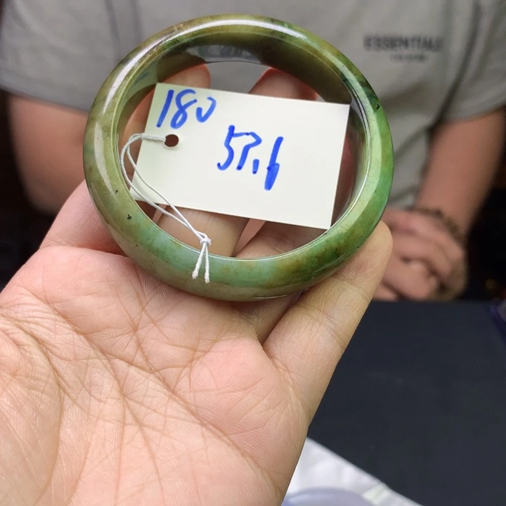 未镶嵌手镯翡翠180