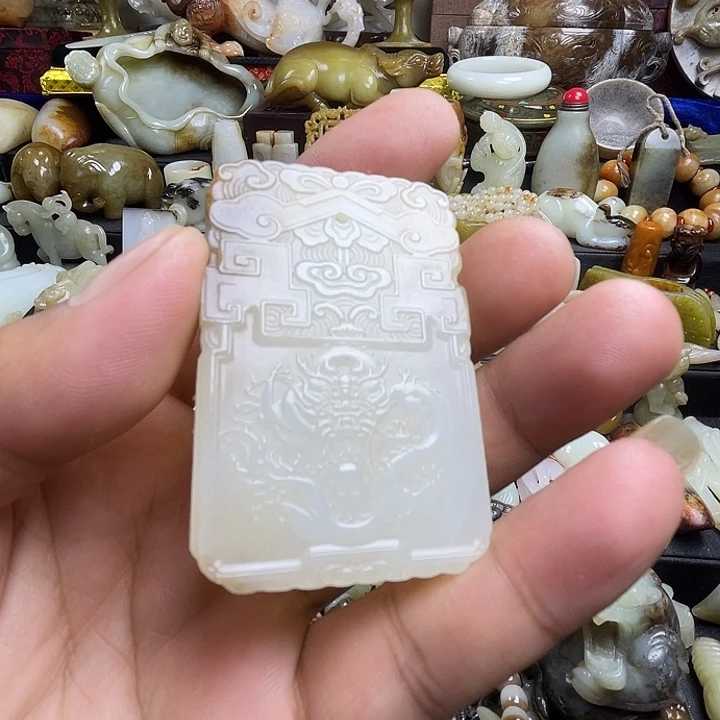 颈饰未镶嵌和田玉