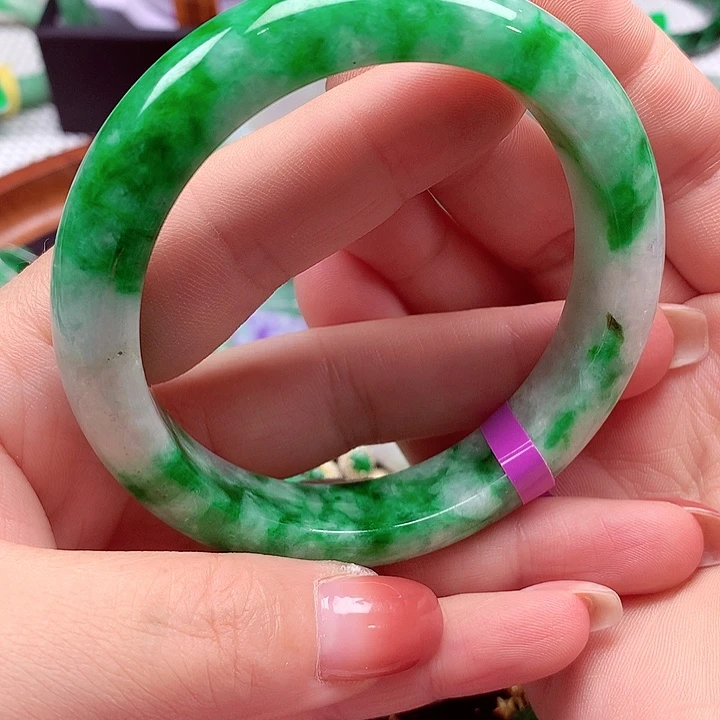 翡翠未镶嵌手镯翡翠手镯