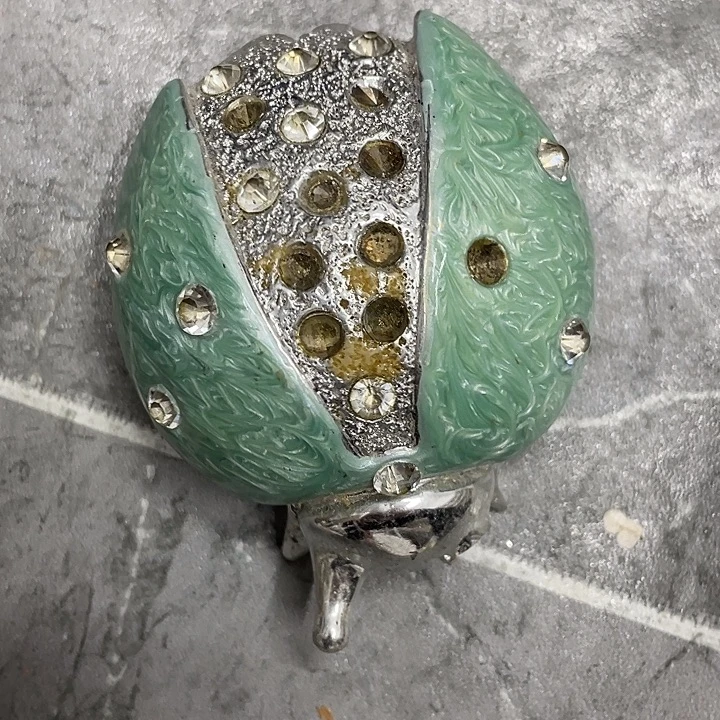 T***b陶瓷外贸瓷器瑕疵慎拍