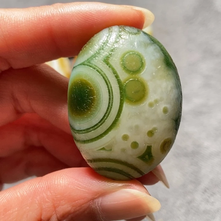 玛瑙/玉髓未镶嵌珠宝奇石